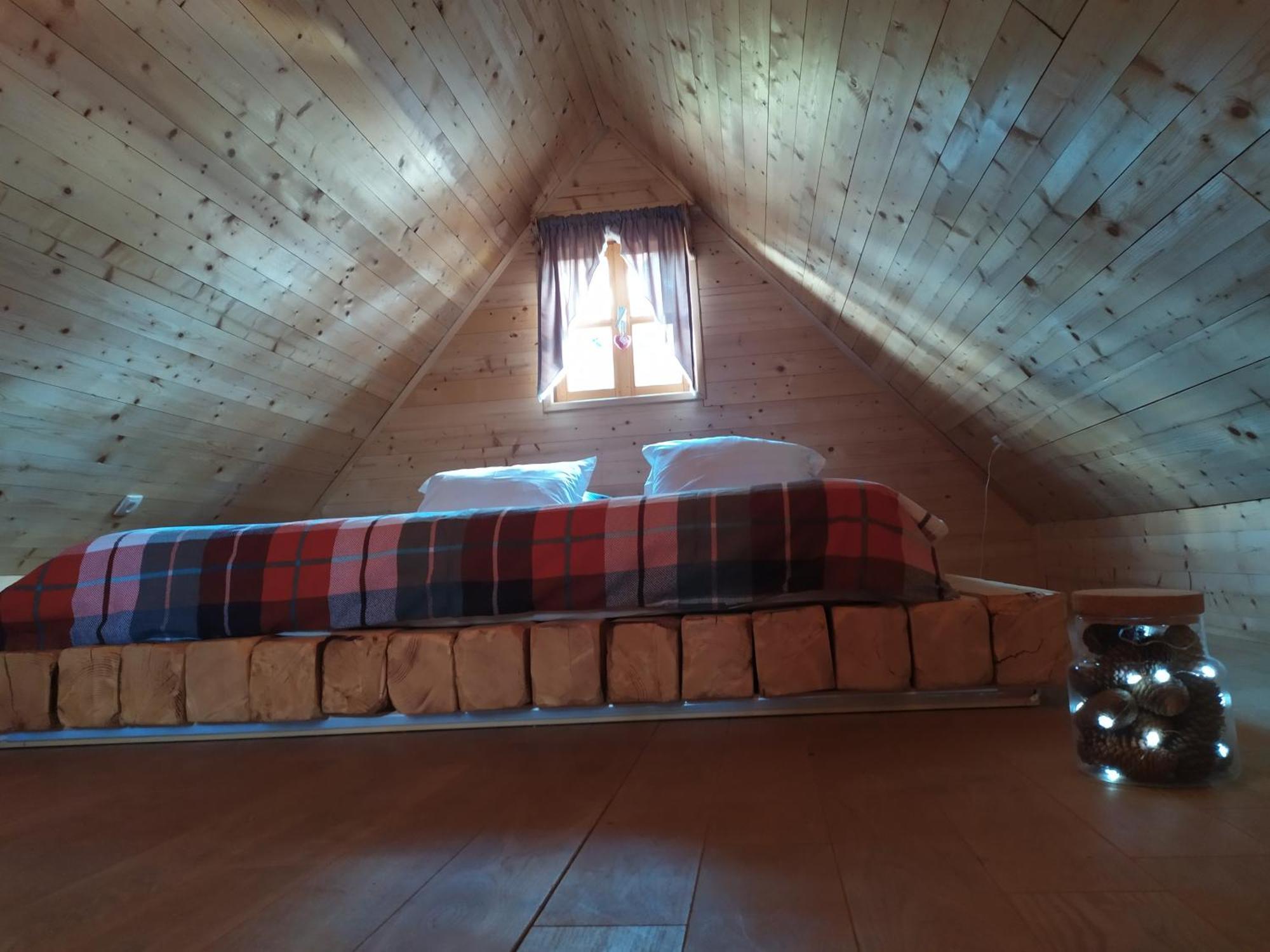 Vodenica Vrelo Chalets Vrelo Koreničko Habitación foto